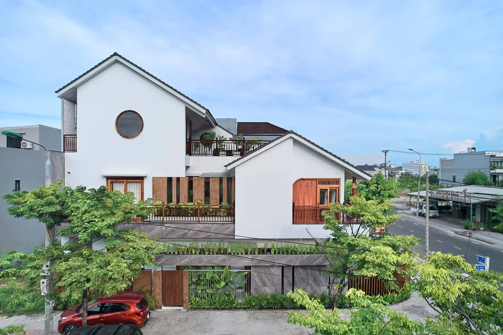 SUNSHINE VILLA